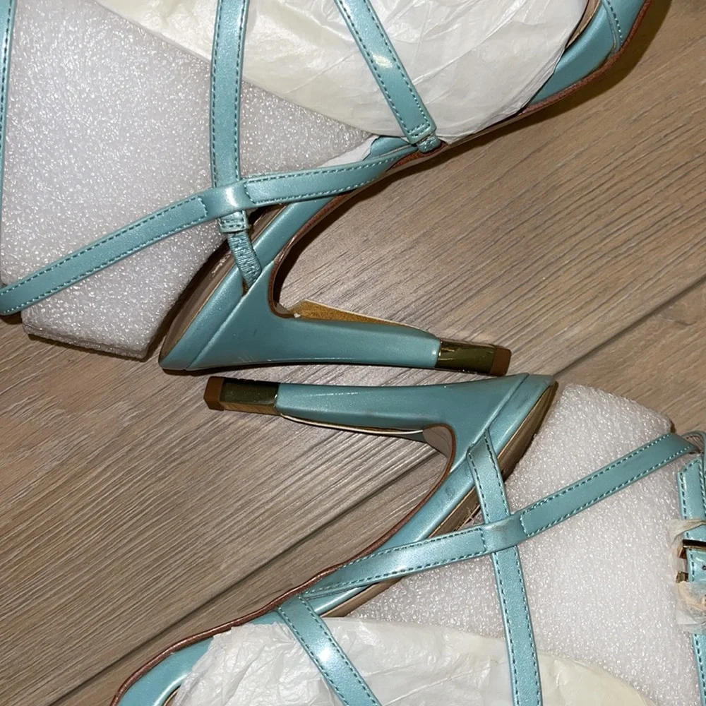 GUESS heels - Picture 8 of 8